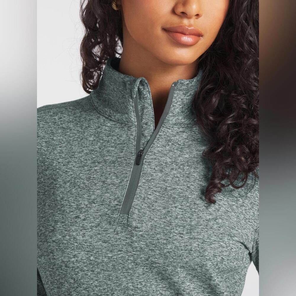 NWOT feat Clothing top